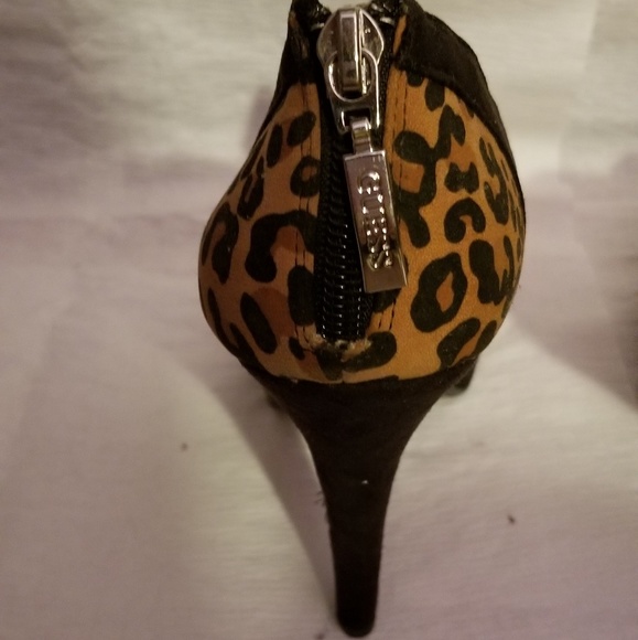 GUESS LEOPARD PRINT STILETTOS - Picture 5 of 6